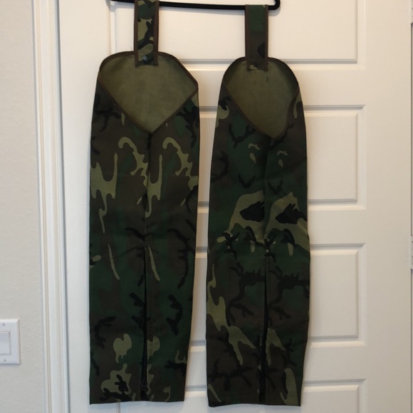Camo Rattlesnake Bite Resistant Chaps NWOT - Picture 4 of 6